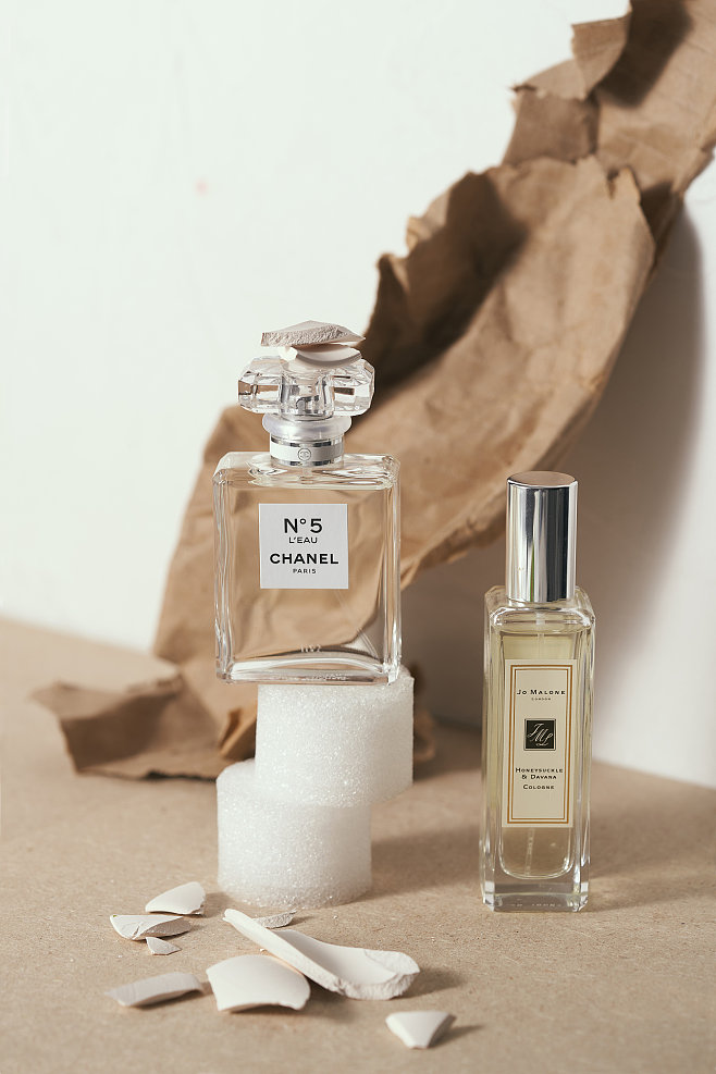 香水靜物攝影 捕捉香氛的藝術(shù)魅力