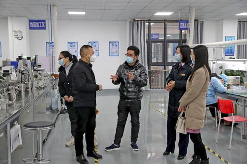 四川廣安 服務(wù)專(zhuān)班進(jìn)廠“搭把手”，全力以赴拼經(jīng)濟(jì)搞建設(shè)